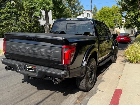 Used 2025 Ford F150 Raptor AWD/4WD image 9