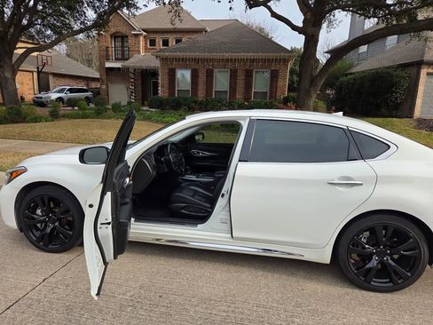 Used 2015 INFINITI Q70 L 3.7 image 11