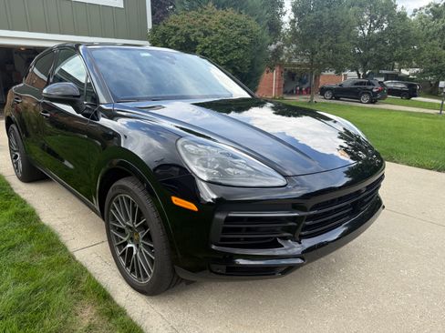 Used 2021 Porsche Cayenne S AWD/4WD image 8