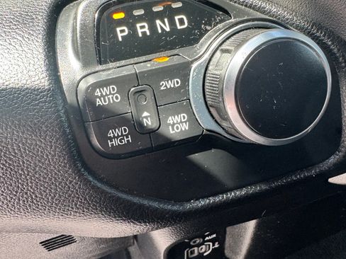 Used 2019 RAM 1500 Big Horn AWD/4WD image 11