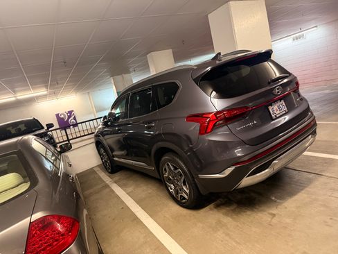 Used 2023 Hyundai Santa Fe Limited image 1