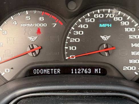 Used 1998 Chevrolet Corvette Coupe image 9