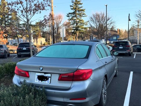 Used 2019 BMW 530i w/ Convenience Package image 21