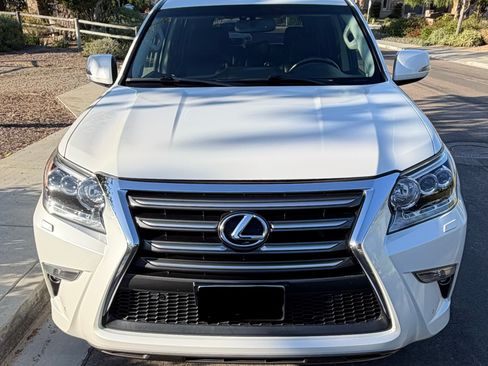 Used 2017 Lexus GX 460 Premium w/ Premium Package AWD/4WD image 2