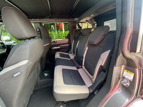 Used 2022 Ford Bronco Wildtrak image 10