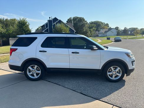 Used 2018 Ford Explorer FWD image 4