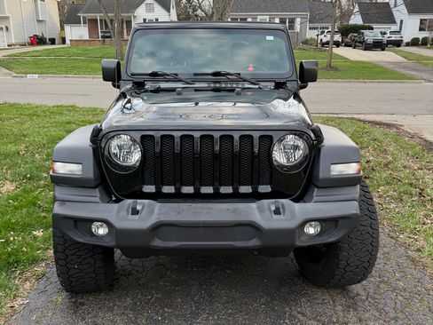 Used 2018 Jeep Wrangler Unlimited Sport S AWD/4WD image 8