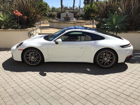 Used 2025 Porsche 911 Carrera RWD image 1