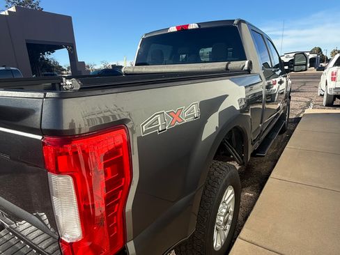 Used 2018 Ford F250 XLT w/ XLT Value Package image 9