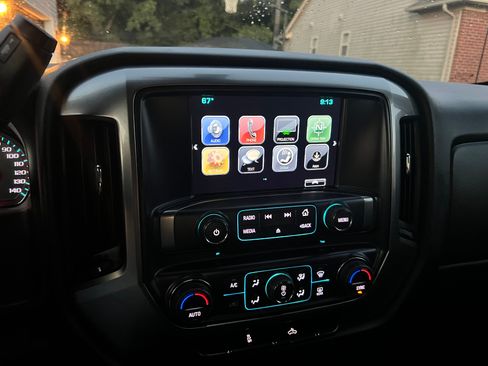 Used 2019 Chevrolet Silverado 1500 LT w/ All Star Edition AWD/4WD image 9