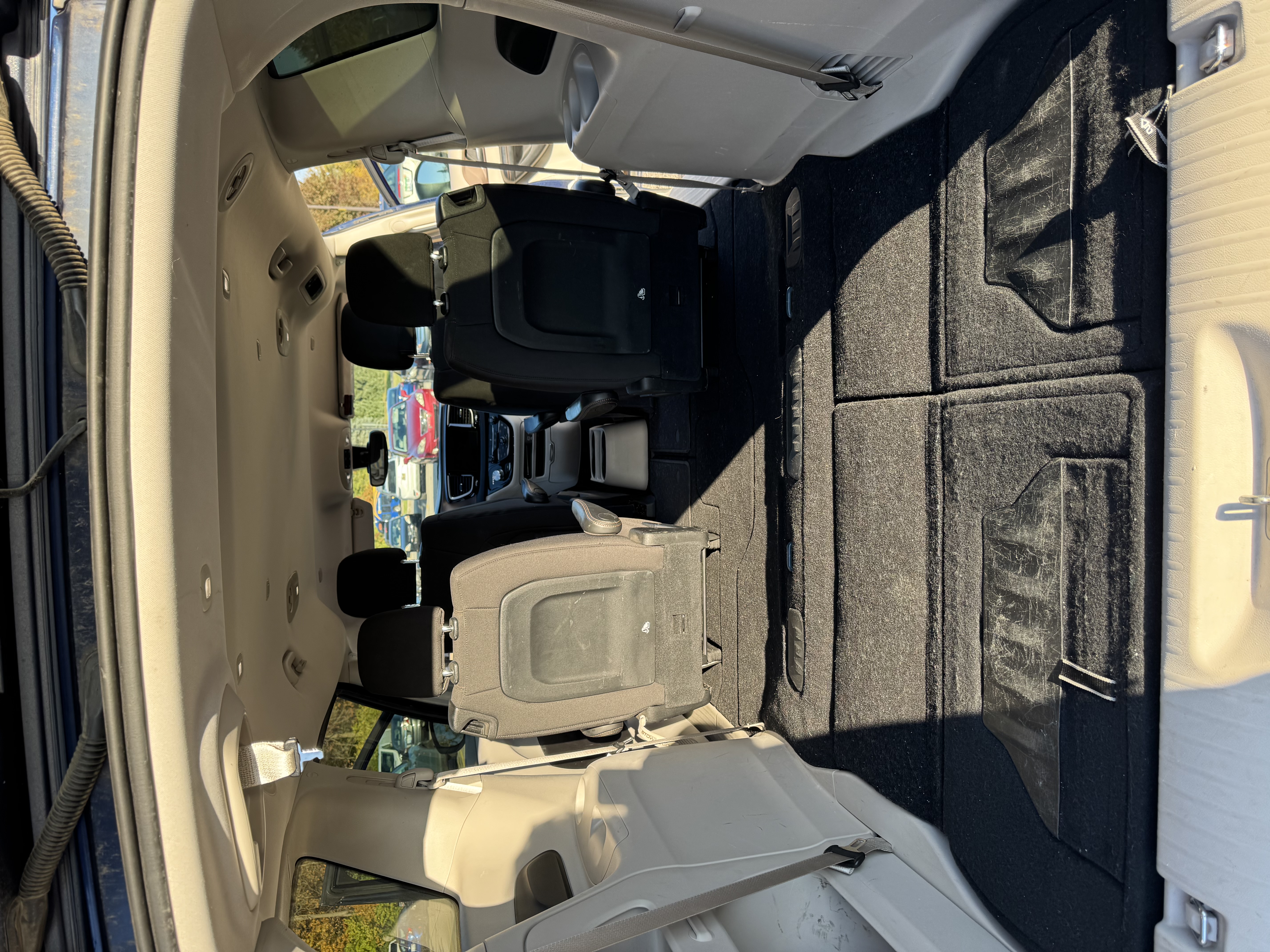Used 2017 Chrysler Pacifica Touring FWD image 4