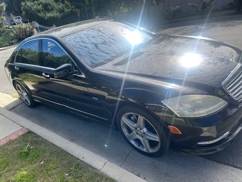 Used 2011 Mercedes-Benz S 400 S 400 Hybrid Sedan 4D image 4