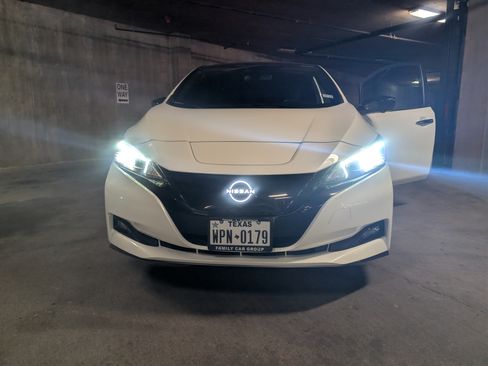 Used 2023 Nissan Leaf SV Plus image 2