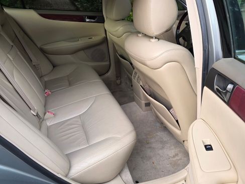 Used 2003 Lexus ES 330 FWD image 5