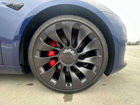 Used 2023 Tesla Model 3 Performance AWD/4WD image 13