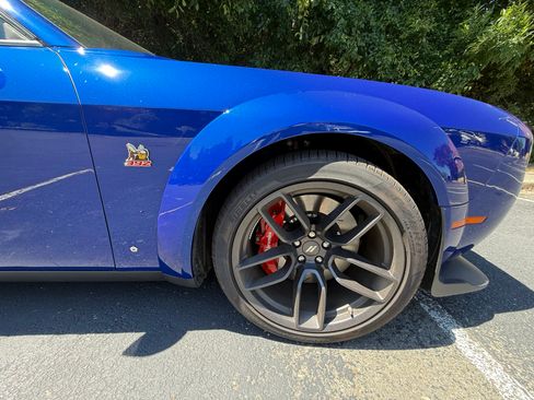 Used 2019 Dodge Challenger R/T Scat Pack RWD image 2