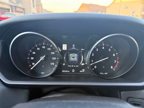 Used 2017 Land Rover Range Rover Sport SE image 1