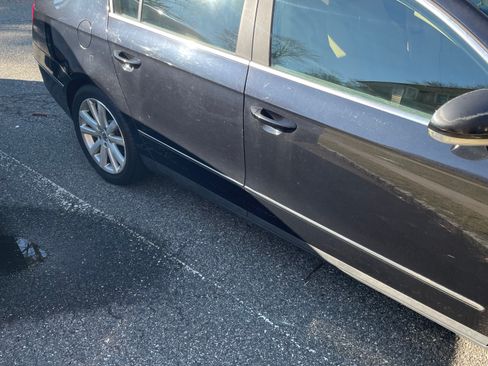 Used 2006 Volkswagen Passat 2.0T image 12