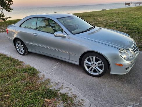Used 2006 Mercedes-Benz CLK 350 Coupe image 12