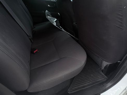 Used 2019 Toyota Tacoma TRD Off-Road w/ Technology Package AWD/4WD image 21