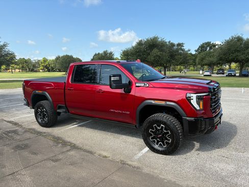 Used 2025 GMC Sierra 2500 AT4X image 10