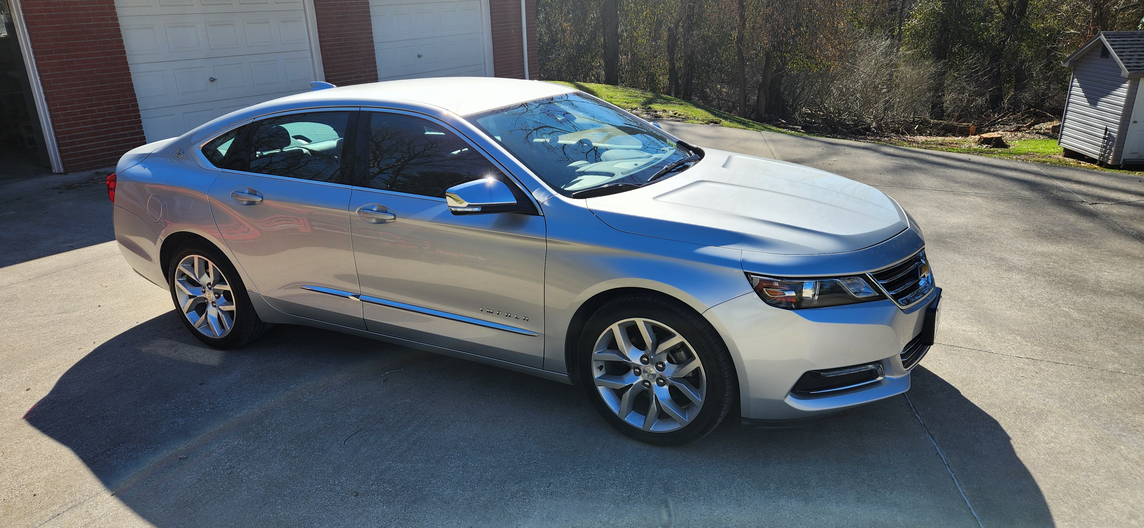 Used 2017 Chevrolet Impala Premier FWD image 1