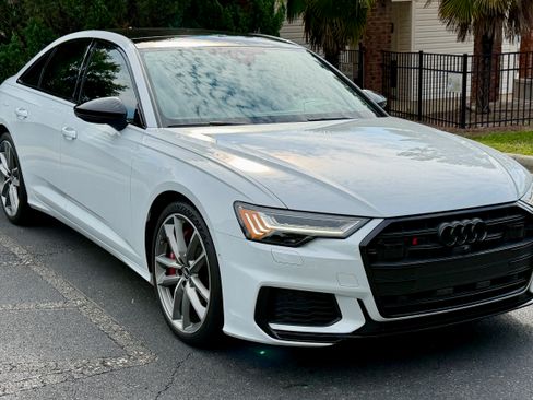 Used 2021 Audi S6 Prestige w/ Prestige Package AWD/4WD image 2
