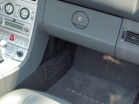 Used 2005 Chrysler Crossfire Limited image 9