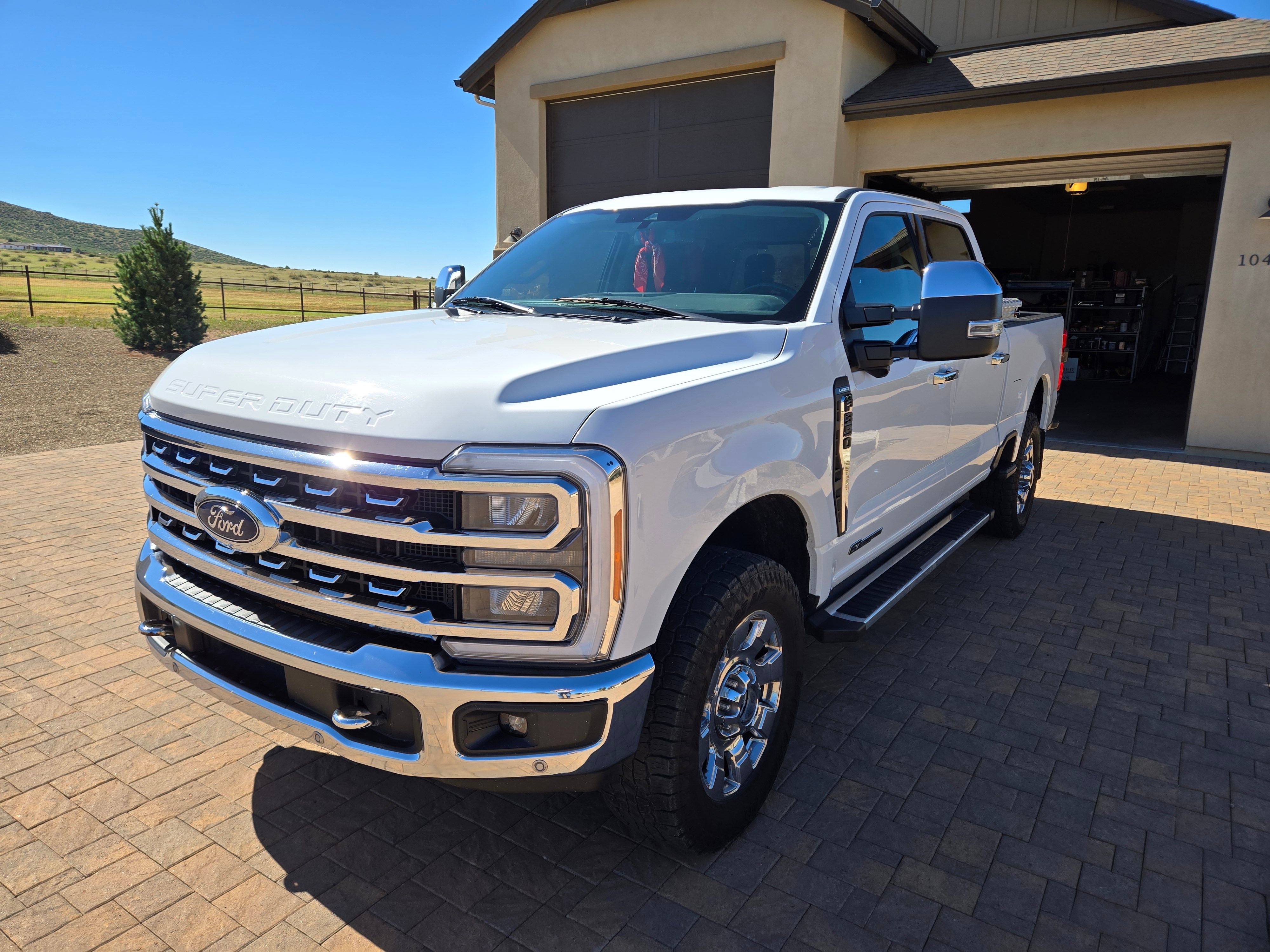 Used 2023 Ford F350 Lariat w/ Tow Technology Package AWD/4WD image 1