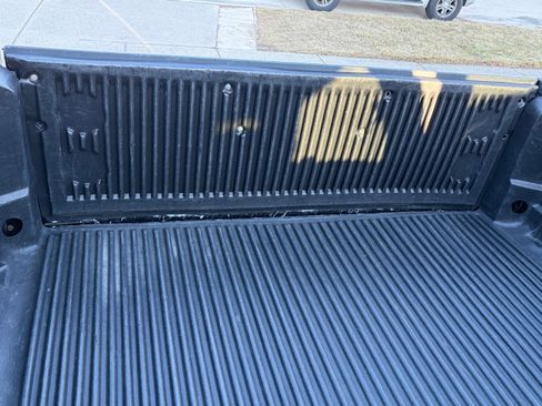 Used 2004 Ford F350 XLT image 15