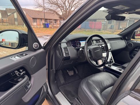 Used 2019 Land Rover Range Rover Supercharged image 17