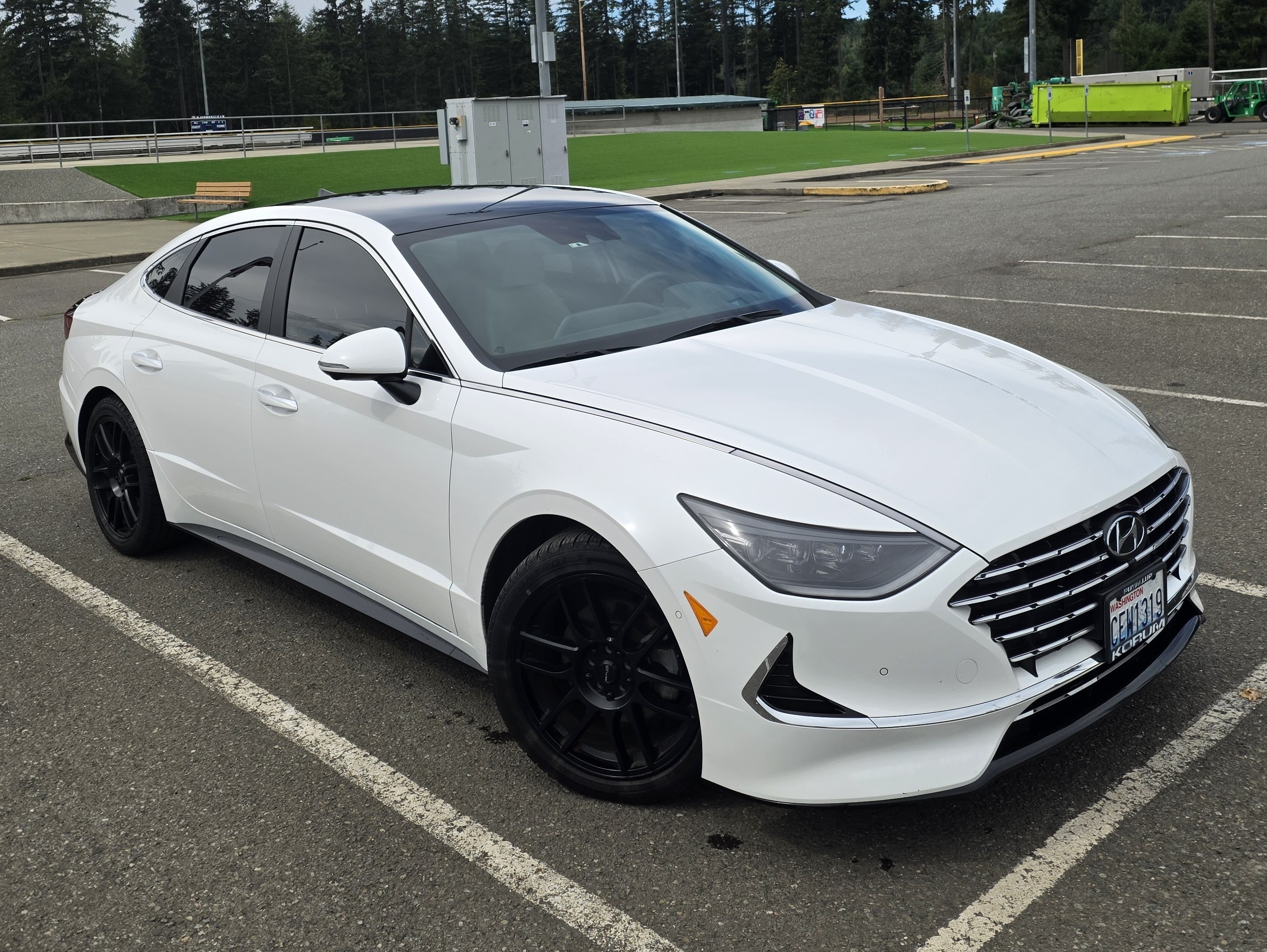 Used 2022 Hyundai Sonata Limited FWD image 1