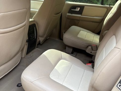 Used 2003 Ford Expedition Eddie Bauer image 8