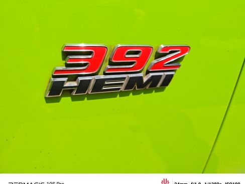 Used 2015 Dodge Challenger SRT w/ Technology Group image 10