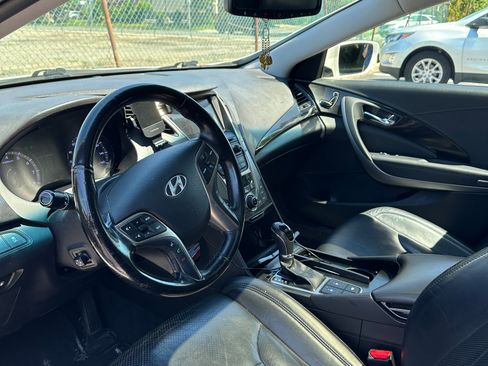 Used 2014 Hyundai Azera Limited w/ Option Group 02 FWD image 9