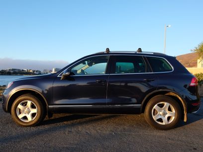 Used 2011 Volkswagen Touareg TDI