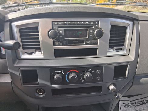 Used 2007 Dodge Ram 1500 Truck SLT w/ Quad Cab Big Horn Value Group image 17