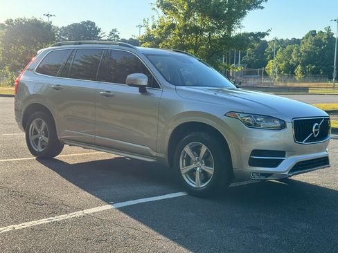 Used 2016 Volvo XC90 T5 Momentum FWD image 8