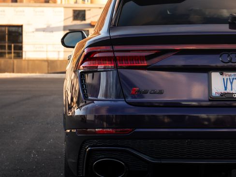 Used 2022 Audi RS Q8 image 9