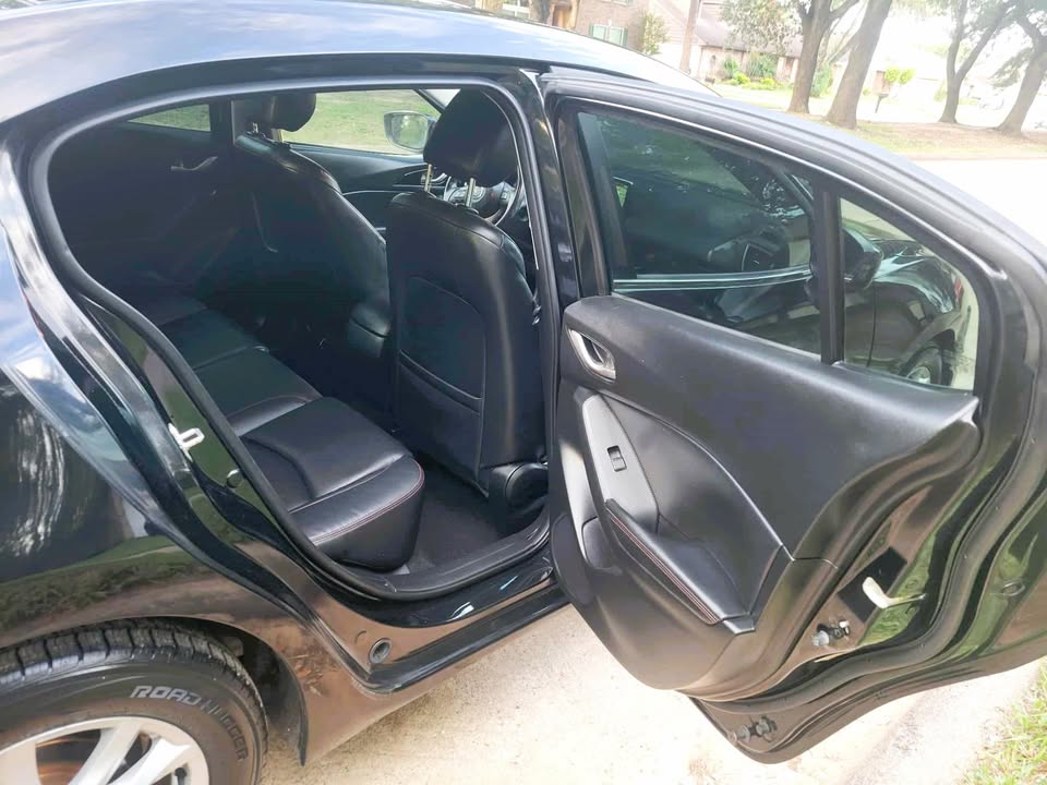 Used 2014 MAZDA MAZDA3 i Grand Touring FWD image 8