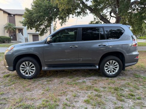Used 2016 Lexus GX 460 w/ Premium Package AWD/4WD image 14