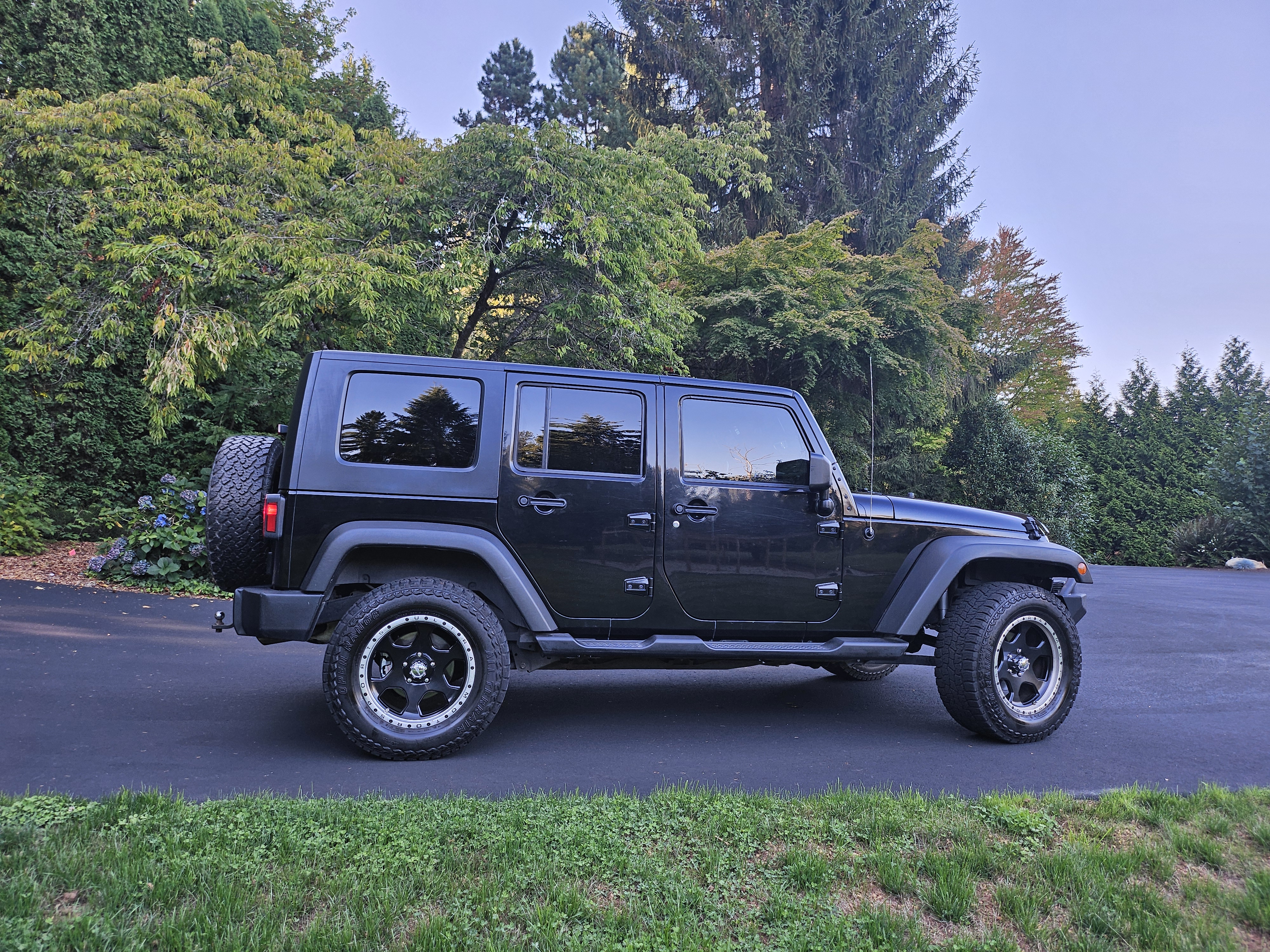 Used 2009 Jeep Wrangler Unlimited X AWD/4WD image 5