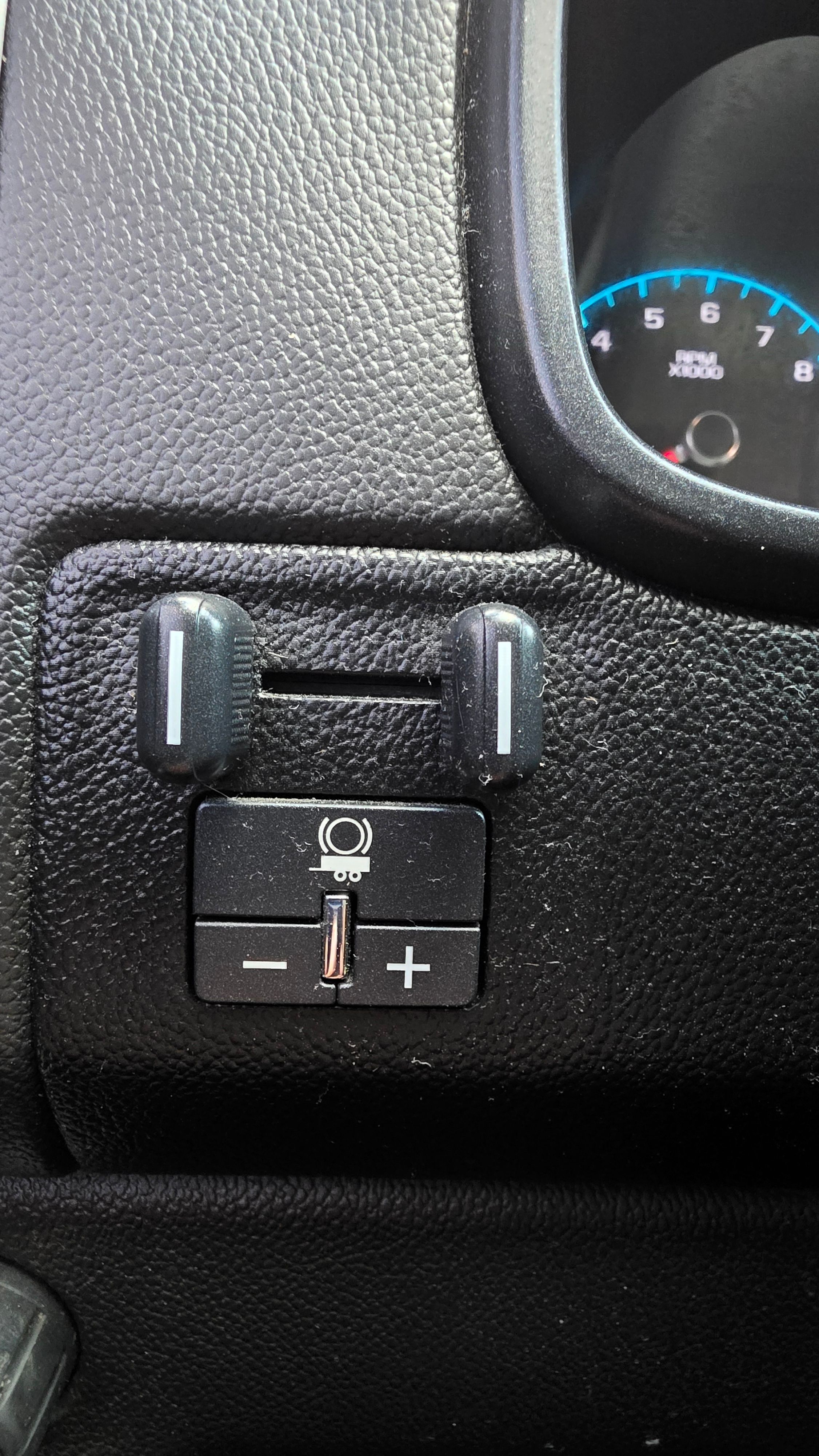 Used 2019 Chevrolet Colorado LT w/ Redline Special Edition RWD image 13