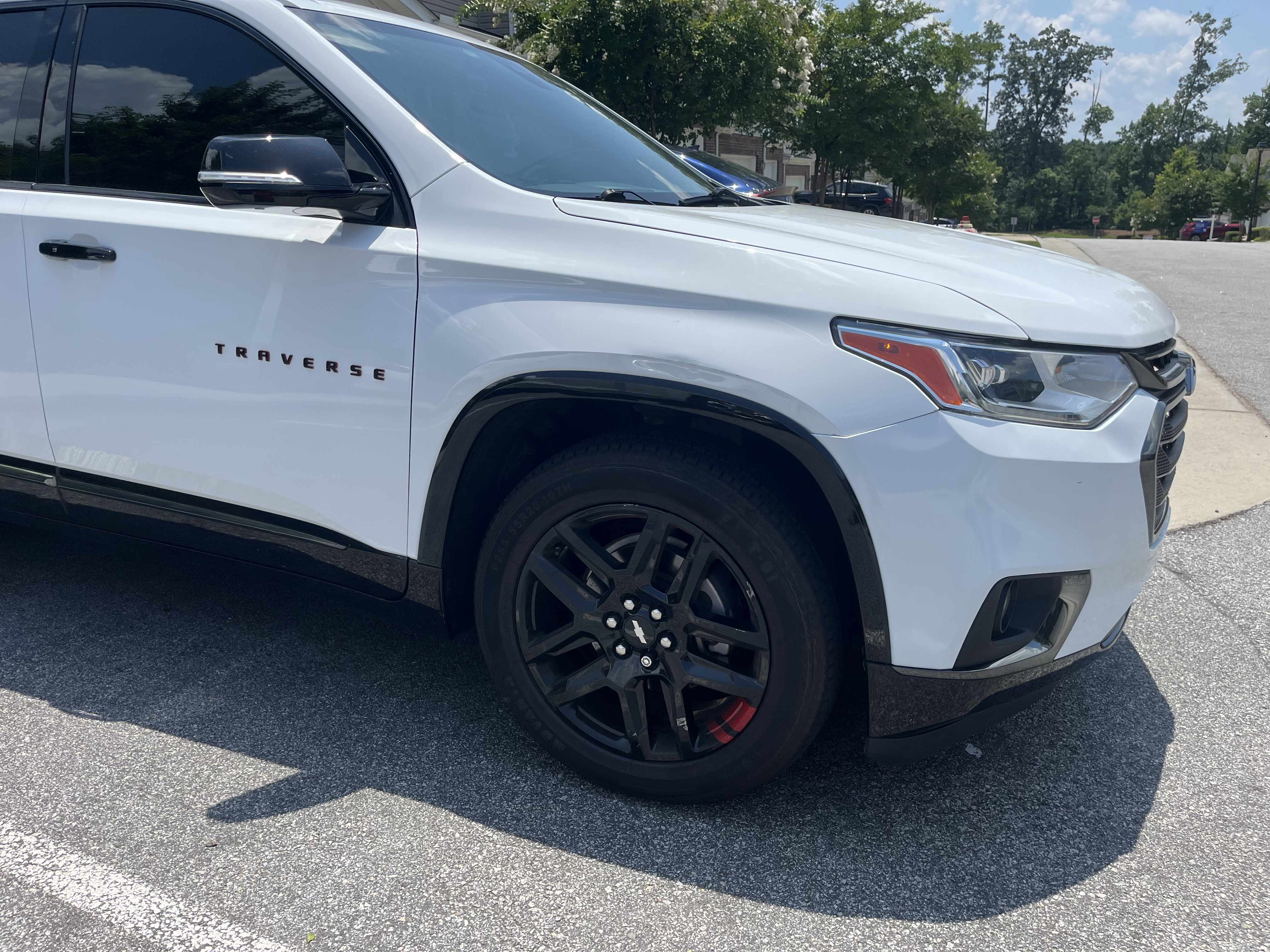 Used 2019 Chevrolet Traverse Premier w/ Redline Edition FWD image 13