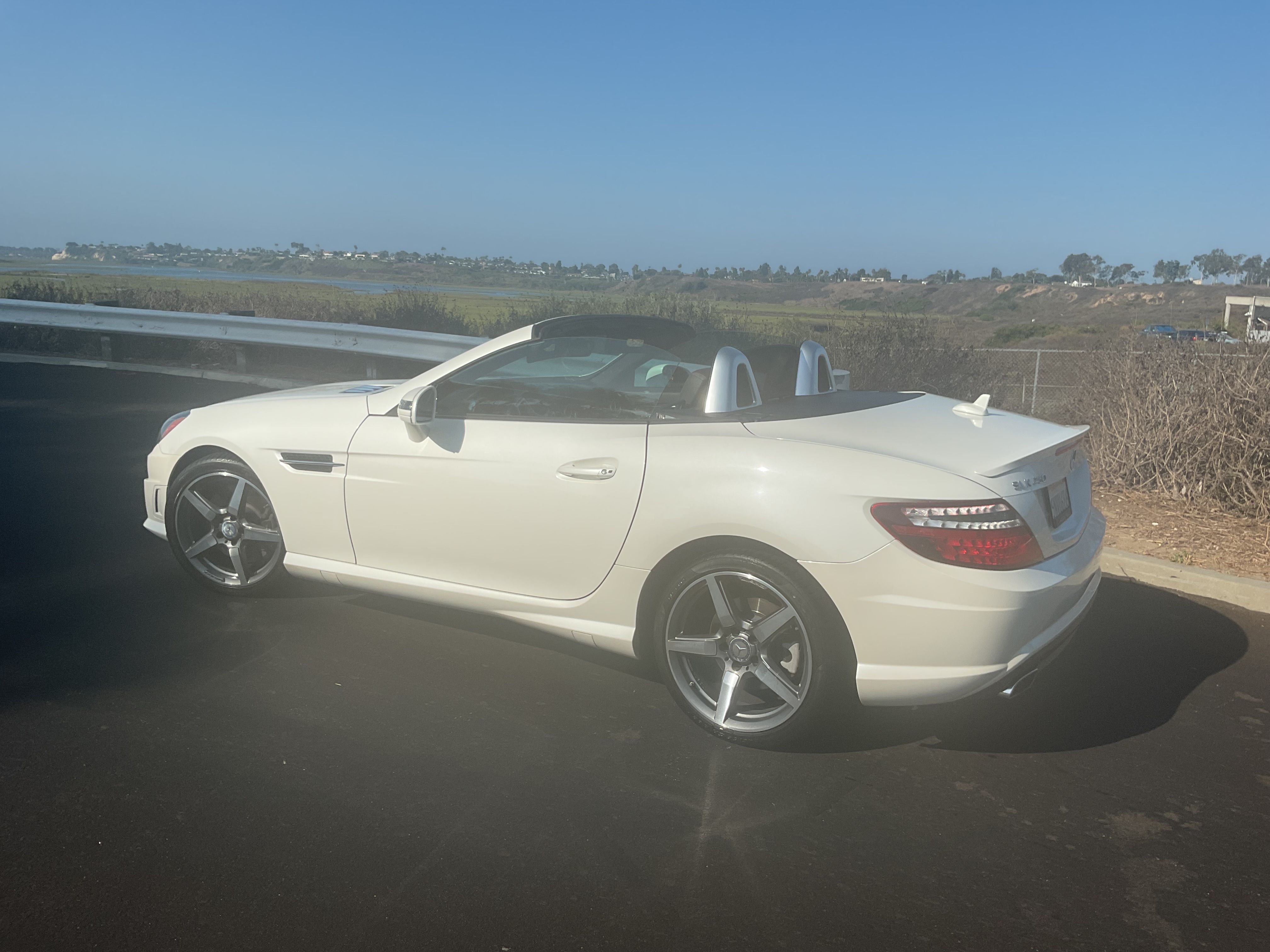 Used 2015 Mercedes-Benz SLK 250 image 12