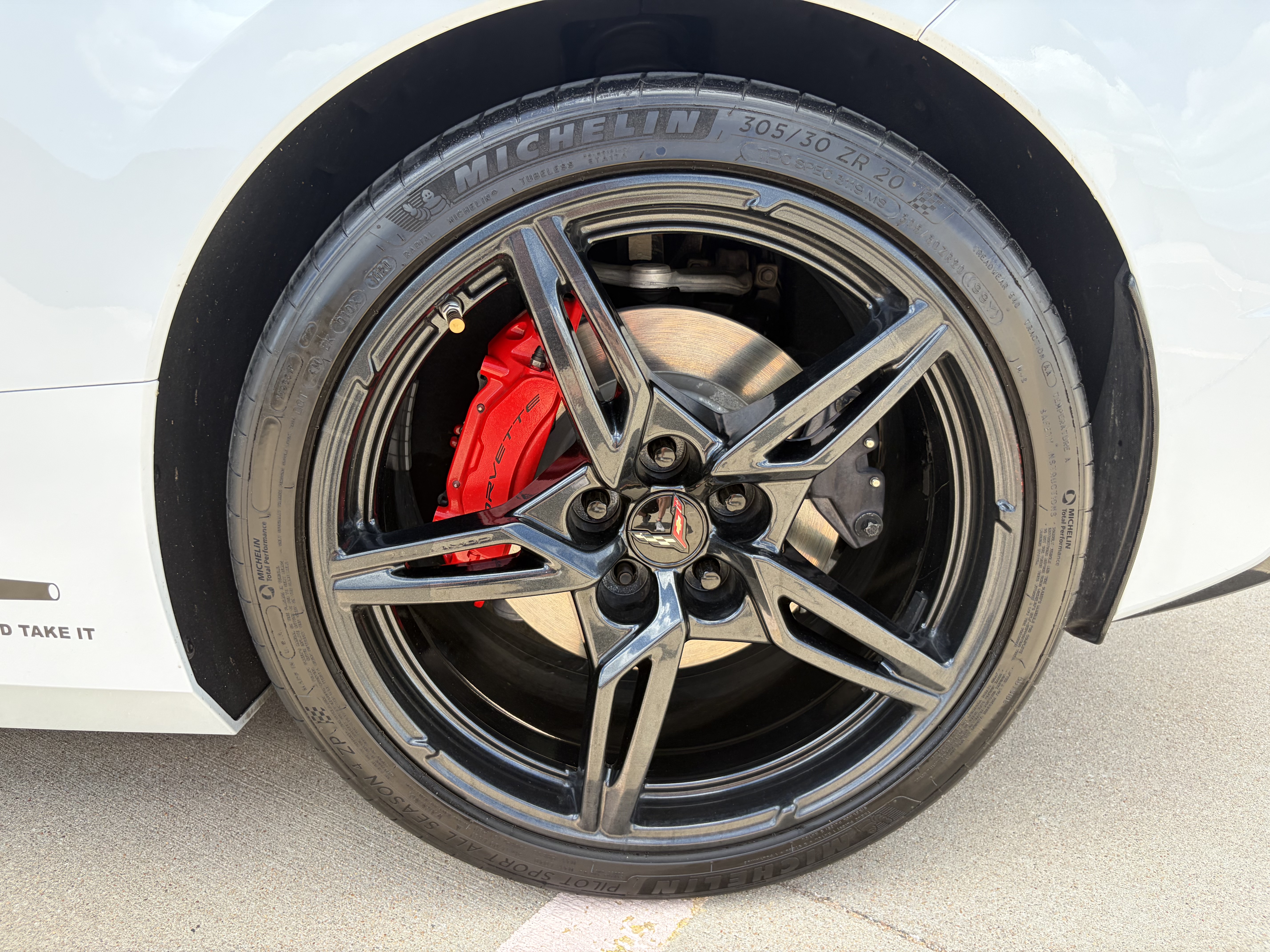 Used 2020 Chevrolet Corvette Stingray Preferred Cpe w/ 2LT Preferred Equipment Group RWD image 17