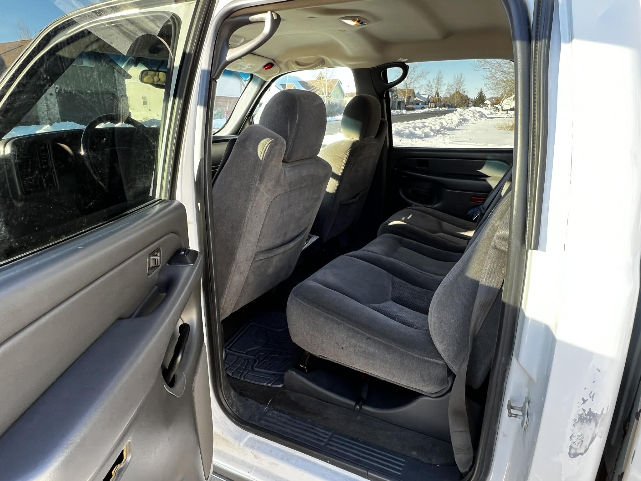 Used 2006 Chevrolet Silverado 3500 LT AWD/4WD image 13