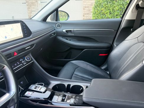 Used 2022 Hyundai Sonata Limited FWD image 19