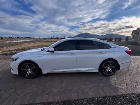 Used 2021 Honda Accord Touring image 10