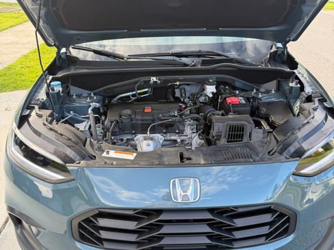 Used 2024 Honda HR-V Sport image 17